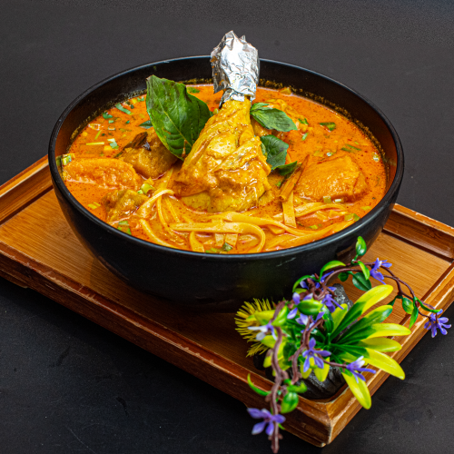 Cuisses de poulet frit à la sauce piquante